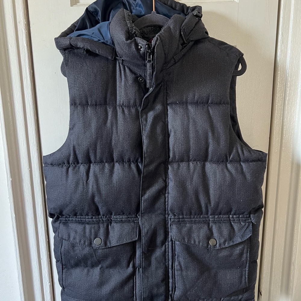 Old Navy Puffer Vest